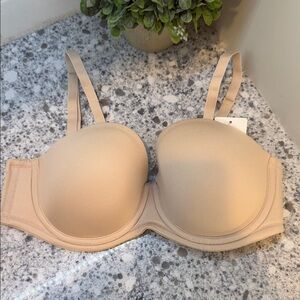 Wacoal Strapless multi adjustable straps underwire nude bra New size 36C